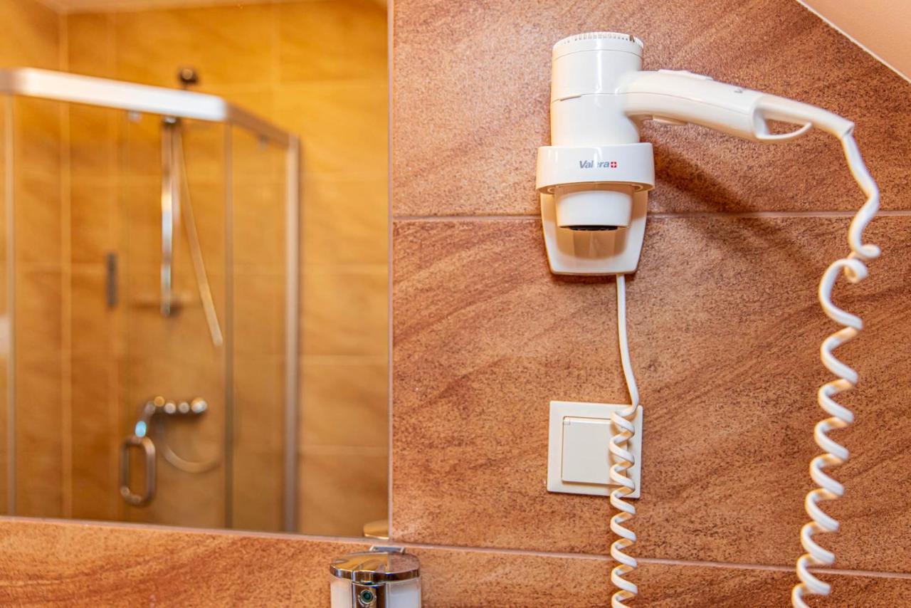 Hotel Gradiali Anykščiai Extérieur photo