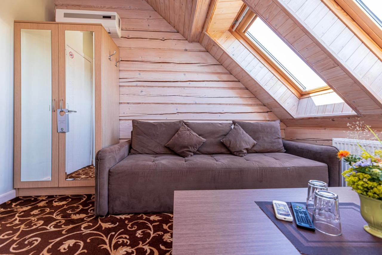 Hotel Gradiali Anykščiai Extérieur photo